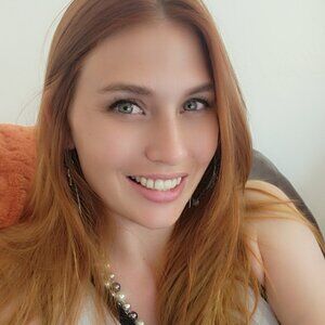 Meet your Posher, Charli